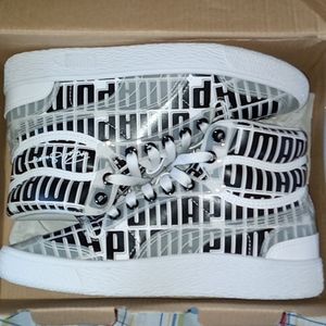 Puma shoe's  6.5 Ralph Sampson Mid Logo woman's white and Black